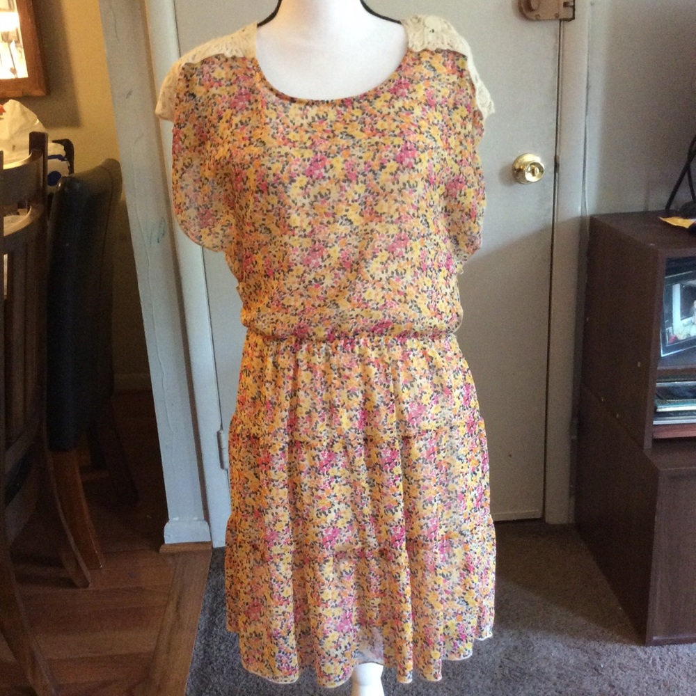 Candies women’s dress size large